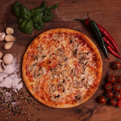 Sajtos - gombás pizza