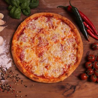 Szalámis pizza